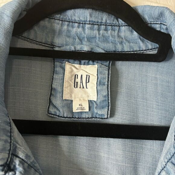 Gap Chambray Shacket Size XL - Picture 3 of 8